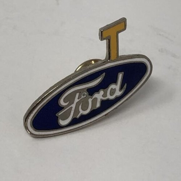 Model  T FORD‎ lapel pin  1  1/8" Ford Motor Company Auto Car Pin Brooch - Picture 5 of 6